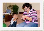 26 - 03 La Andreea cred ca-i place mai mult telefonul * 640 x 428 * (77KB)